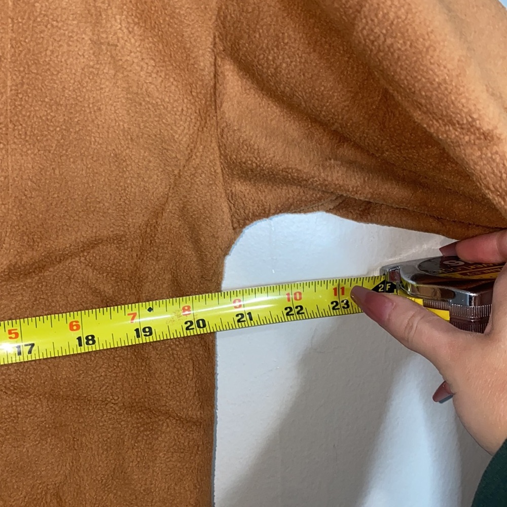 🌵Maple colored Oversized fleece button up jacket! - Picture 5 of 8